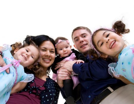 istock_000005512018small_happy_family.jpg